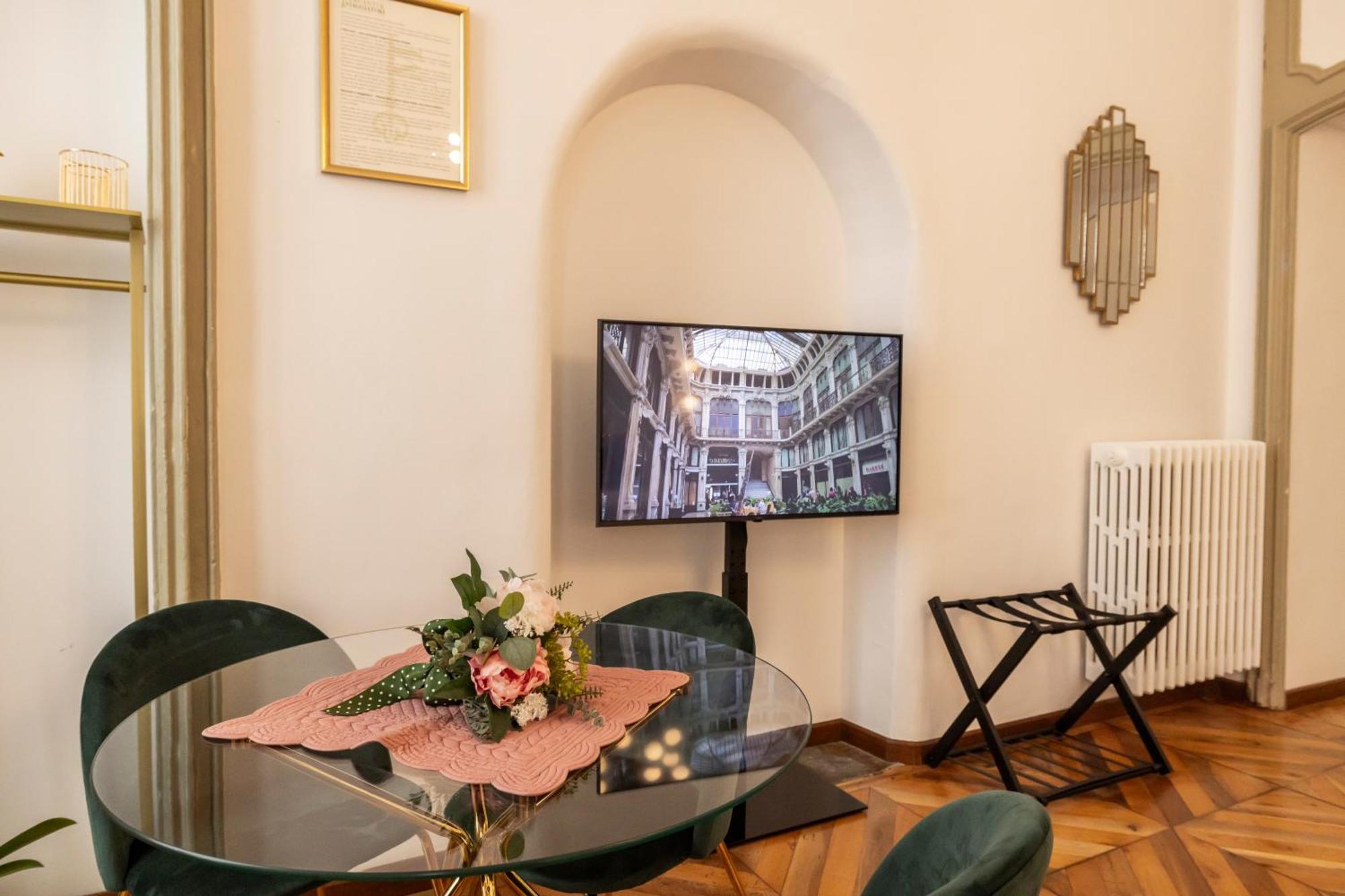 Mercanti E Viaggiatori Turin Luaran gambar